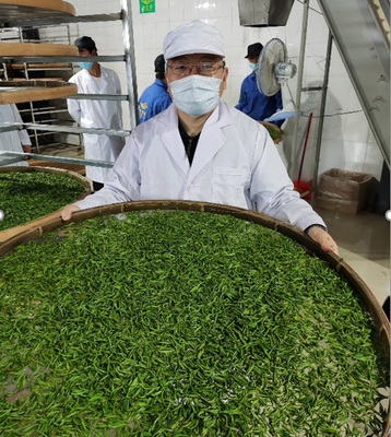 李國文 以產業(yè)扶貧聯(lián)動消費扶貧，用茶葉加工攻克深度貧困堡壘